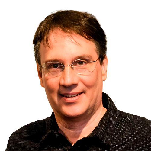Carlos Mills