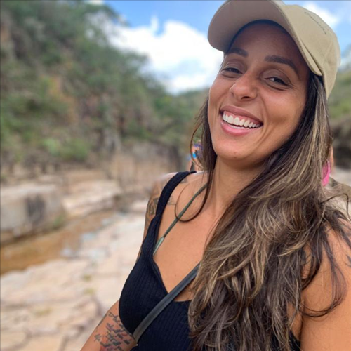 Carolina Azevedo